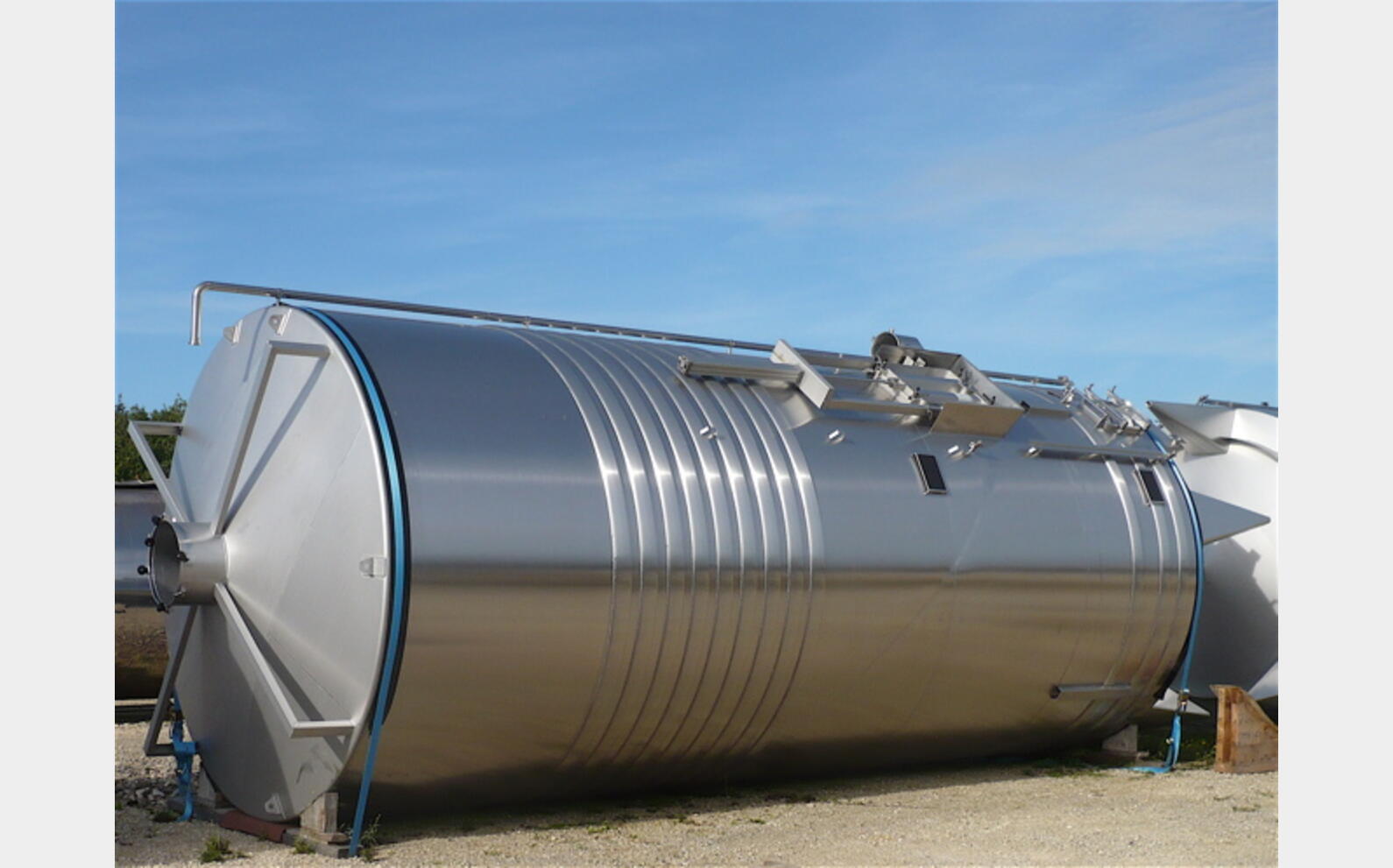 cuve vinification inox 304L/316L plan n&deg; : A11-046 du 03 mars 2010 Marque : CHALVIGNAC.