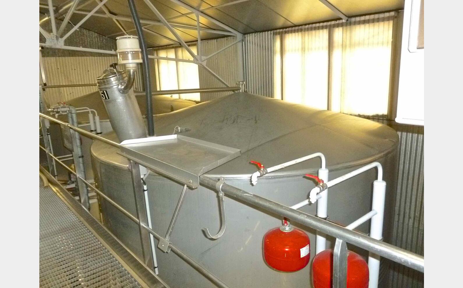 Cuve de stockage inox refroidie Provenance : agroalimentaire (champagne) Marque : ALFA LAVAL