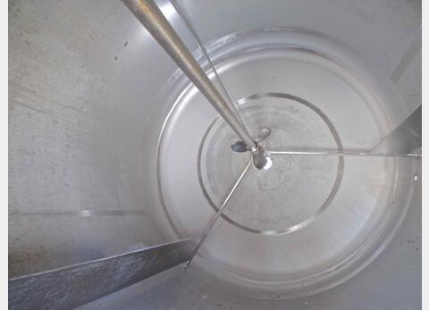 Cuve inox agit&eacute;e