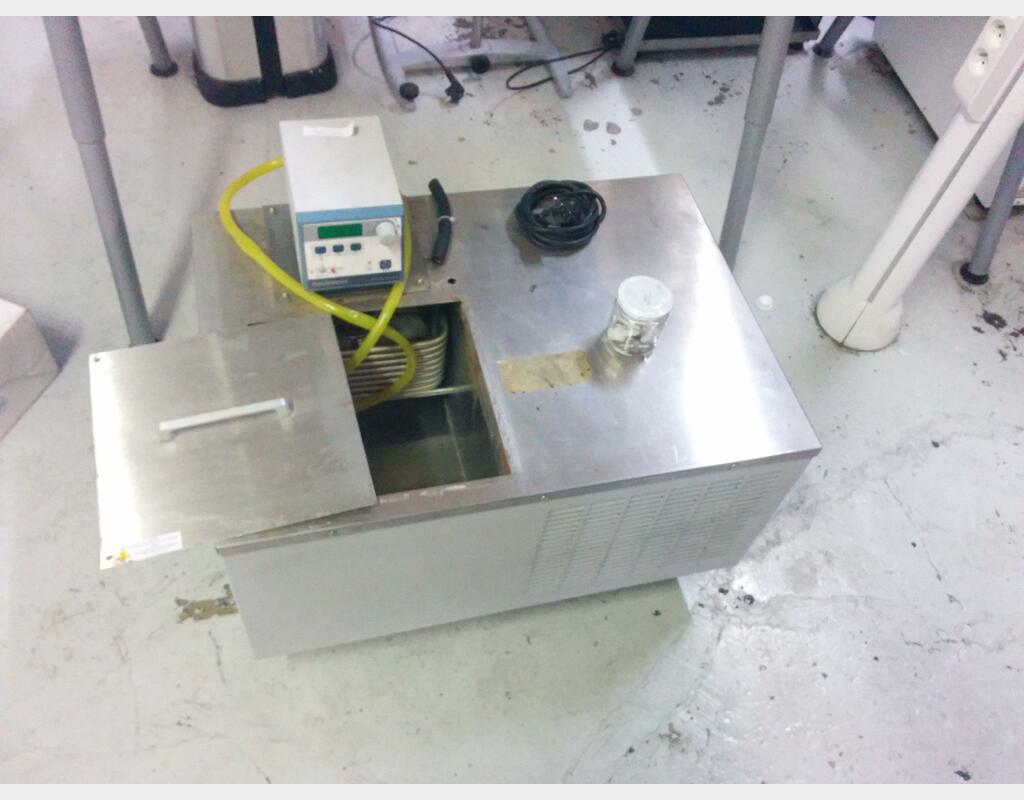 Cryo thermostat num&eacute;rique