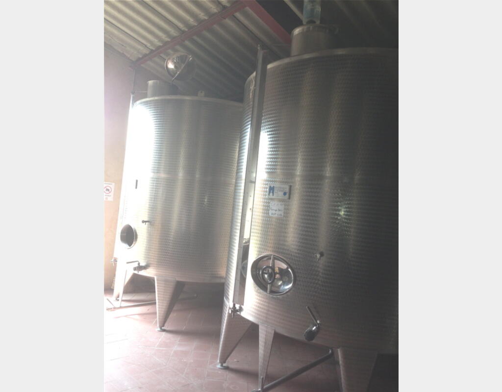 Cuve inox cylindrique verticale