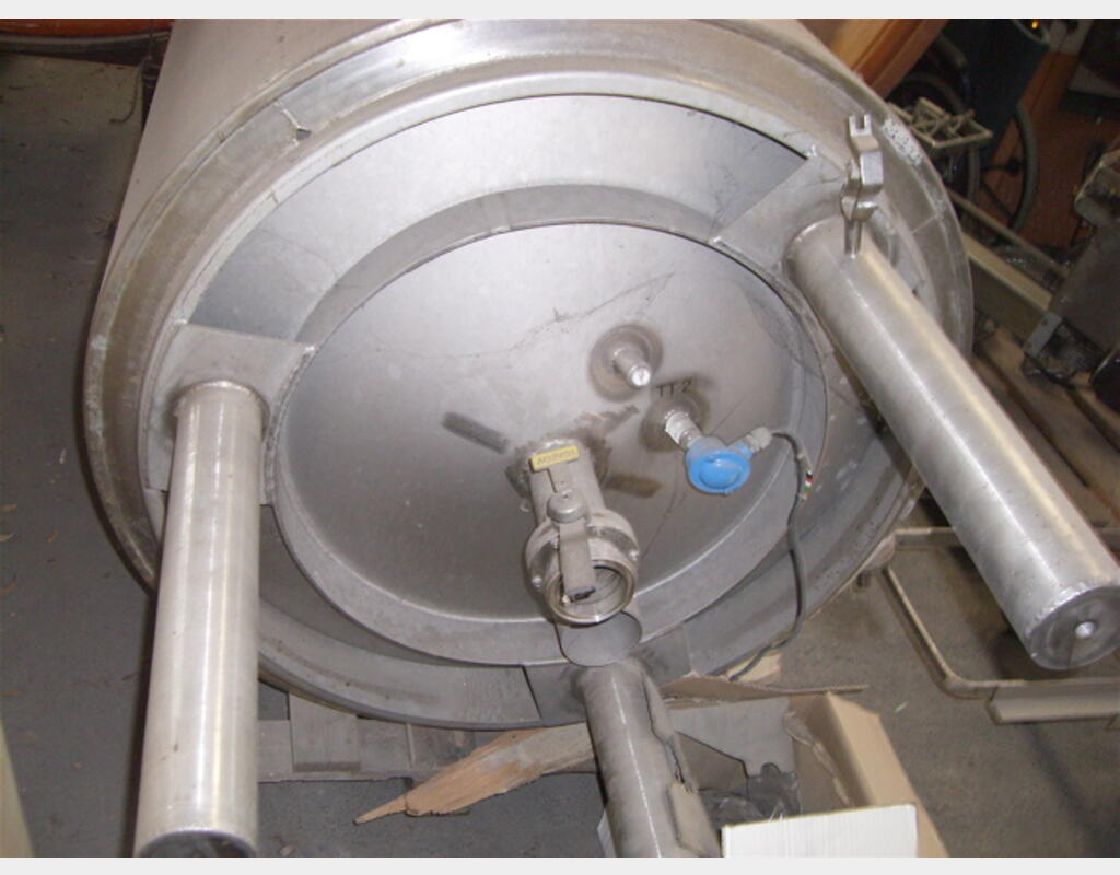 Cuve inox de stockage 1000 litres  - Isolée avec circuit coquillé