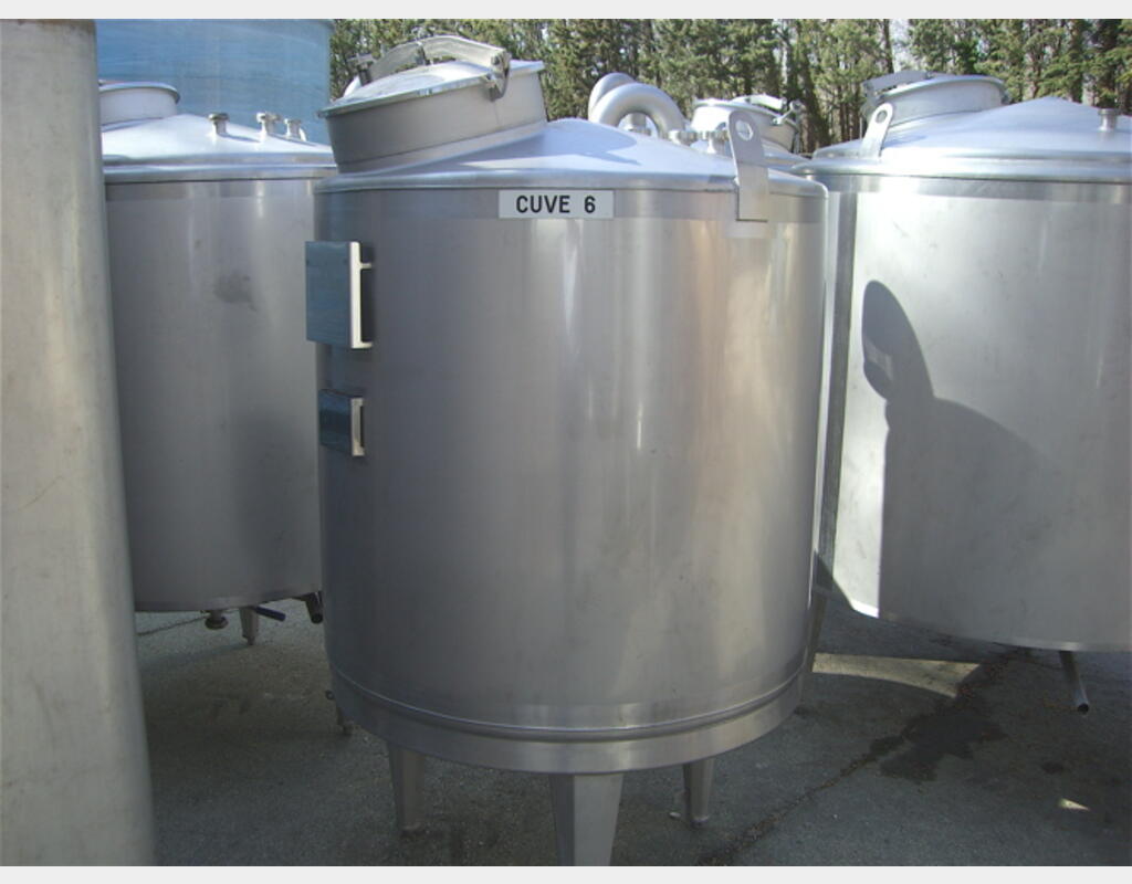cuve stockage INOX 316L Ann&eacute;e : 2003 Volume : 1020 litres