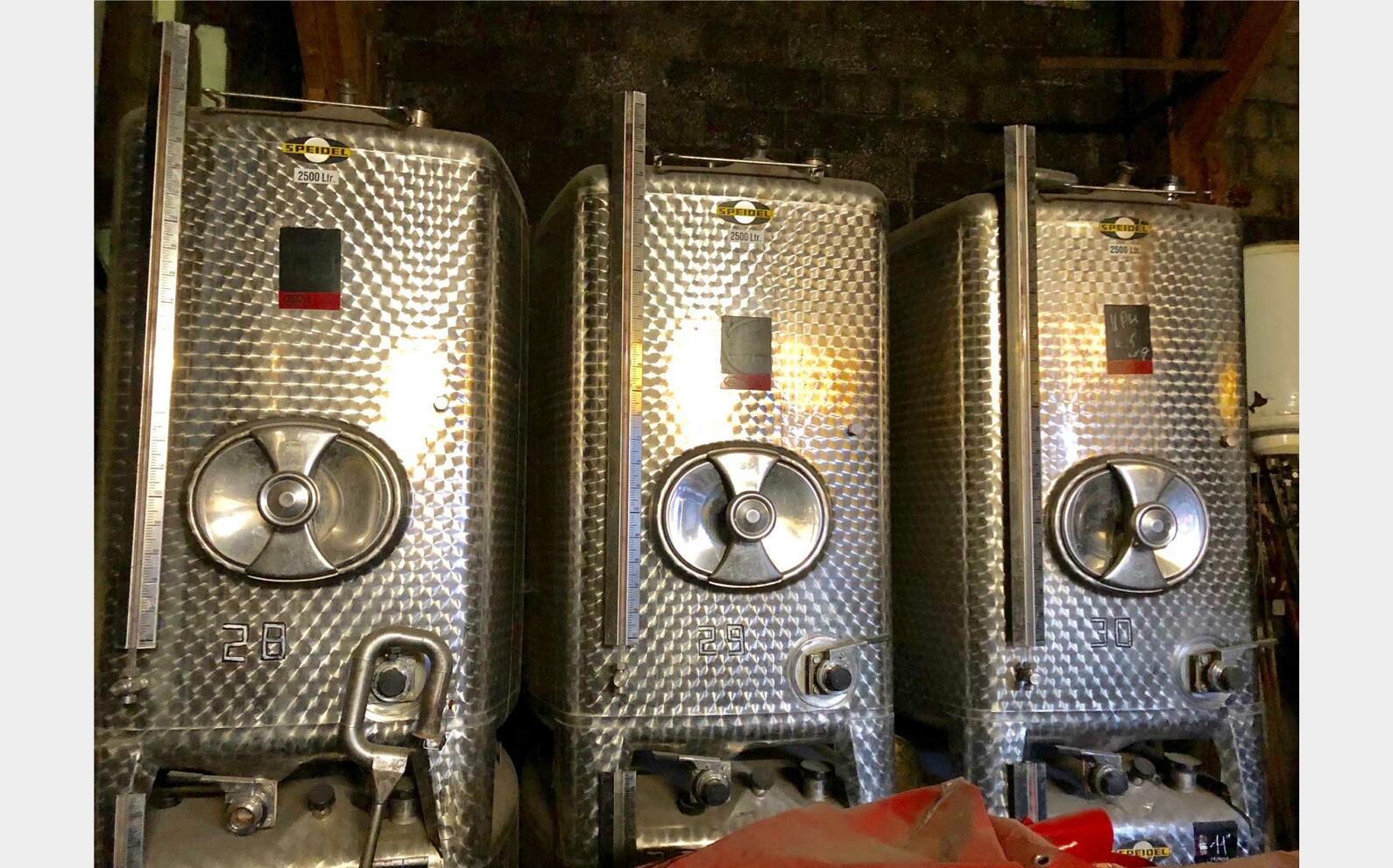 Cuves inox 25hls + 12,5hls Marque : SPEIDEL