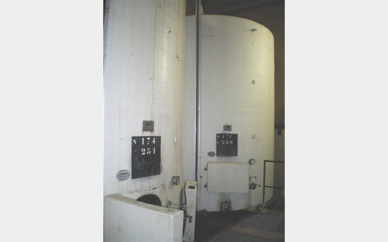 Cuve fibre de 250 hls isol&eacute;e