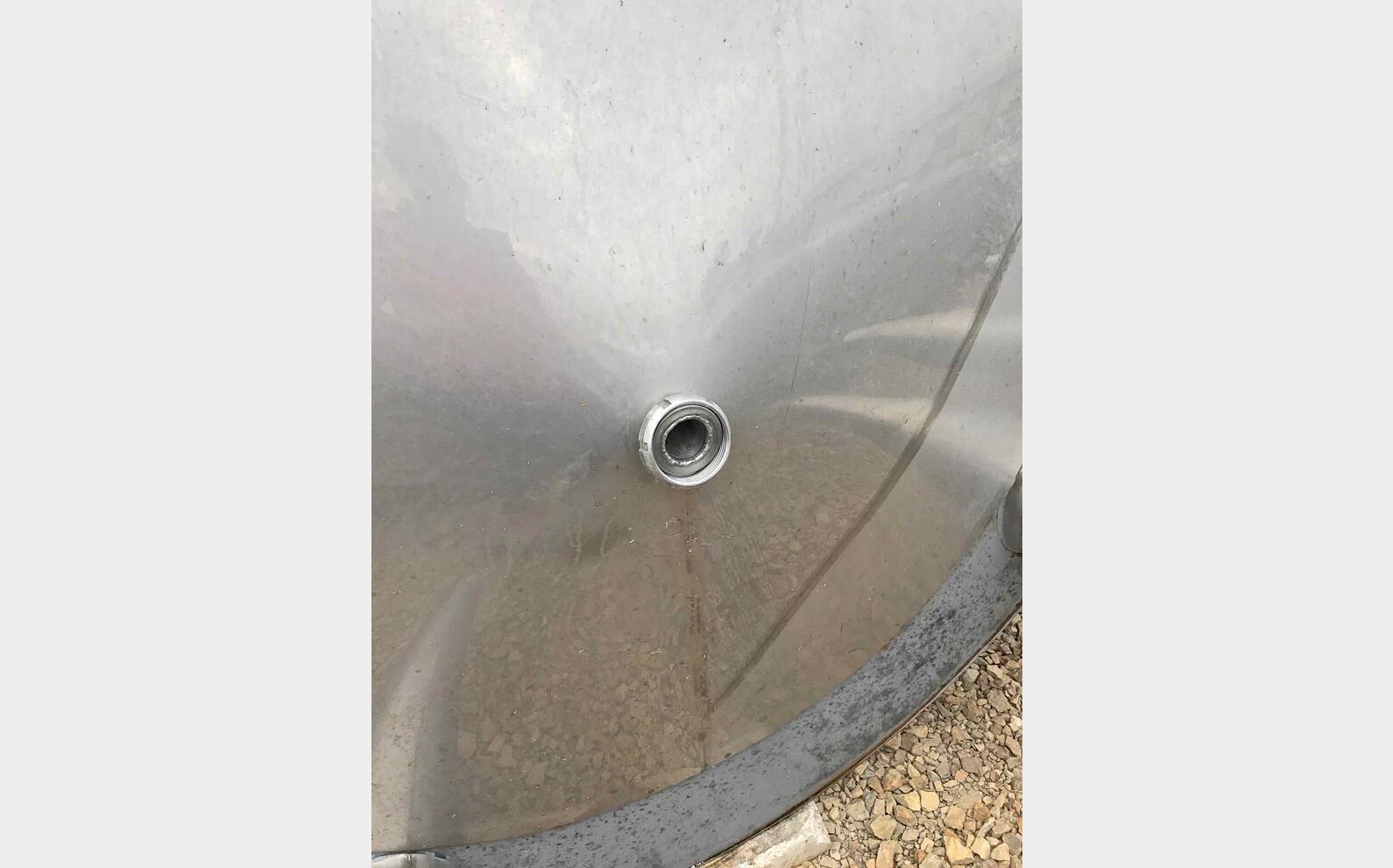 Cuve inox cylindrique verticale