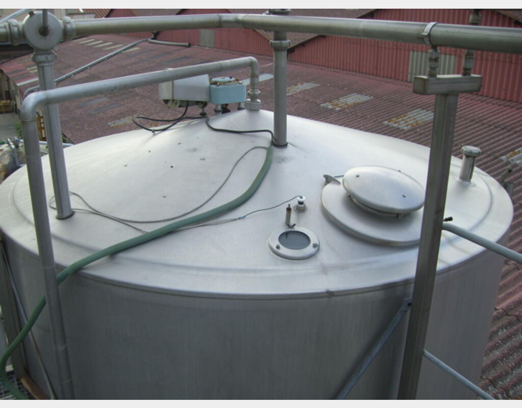 Cuve de stockage verticale de 30 m3 - INOX 304, Isoléé , agitée