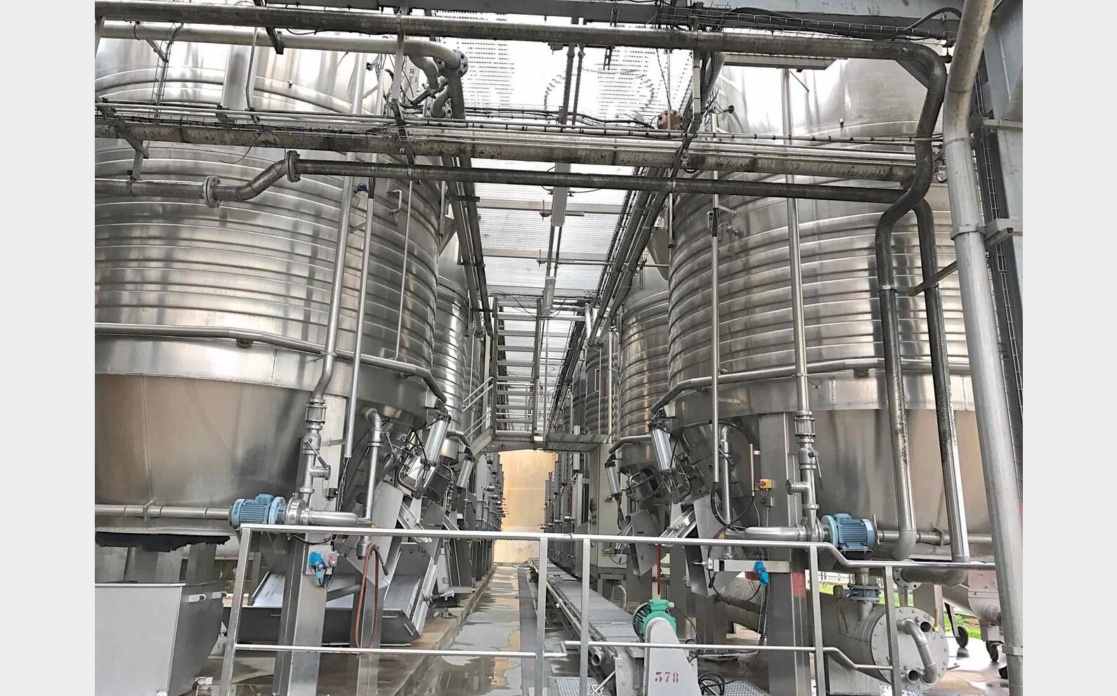 Cuve inox compartiment&eacute;e Capacit&eacute; totale 464 hls
