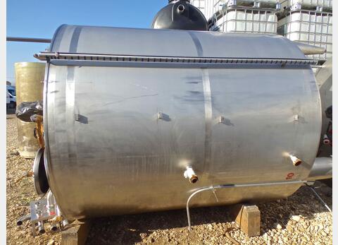 Cuve isol&eacute;e, agit&eacute;e avec circuit INOX 304L