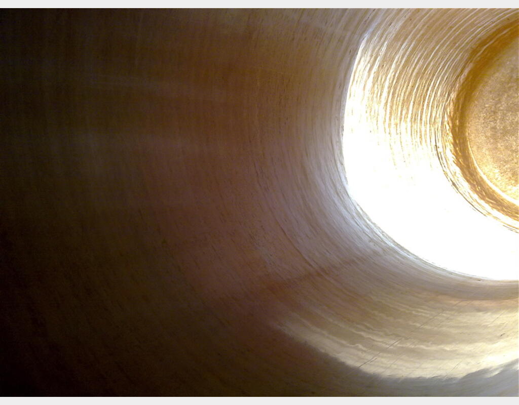 CUVE POLYESTER DE 600 HLS - CYLINDRIQUE VERTICALE FOND PLAT