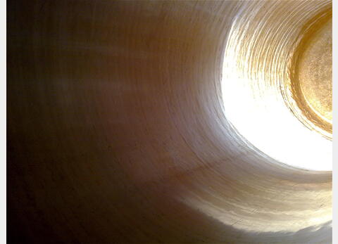 CUVE POLYESTER DE 600 HLS - CYLINDRIQUE VERTICALE FOND PLAT