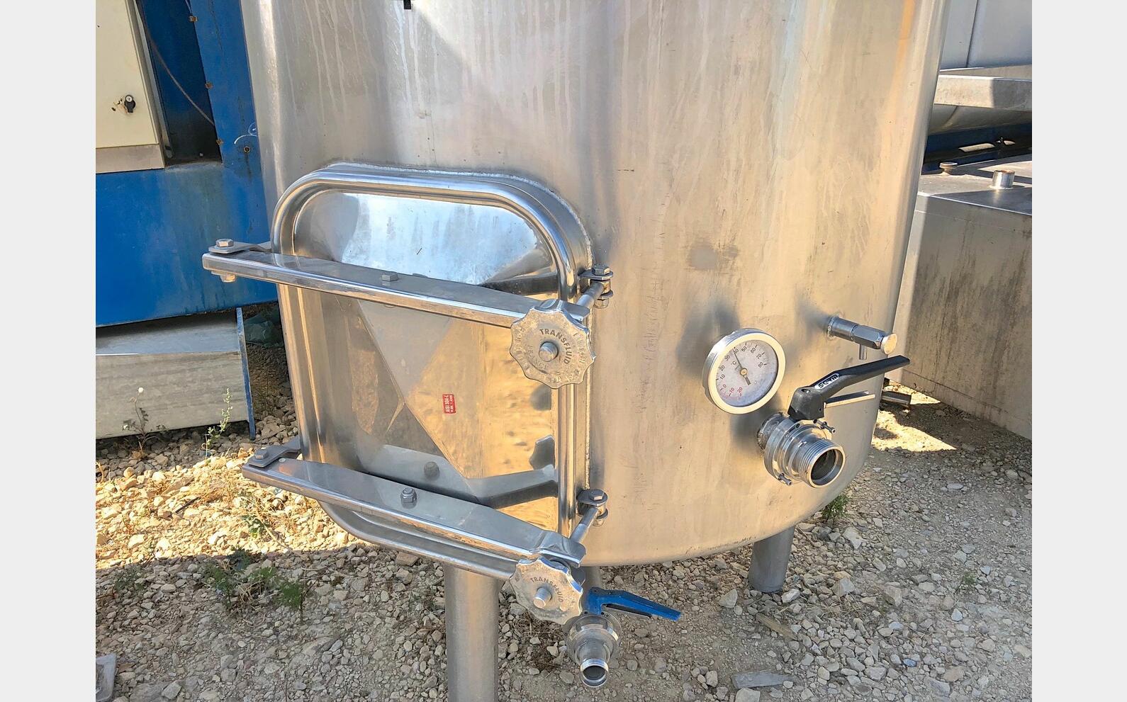 Cuve inox &agrave; chapeau flottant