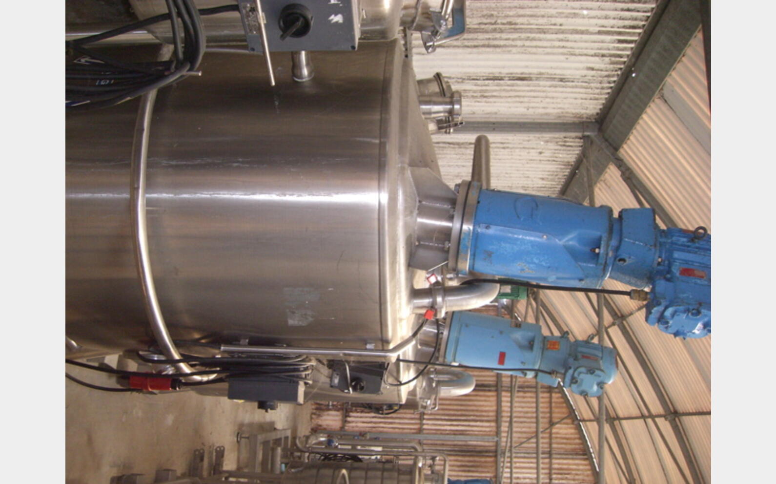 Cuve inox 316L agit&eacute;e, r&eacute;chauff&eacute;e volume : 500 litres marque : PIERRE GUERIN