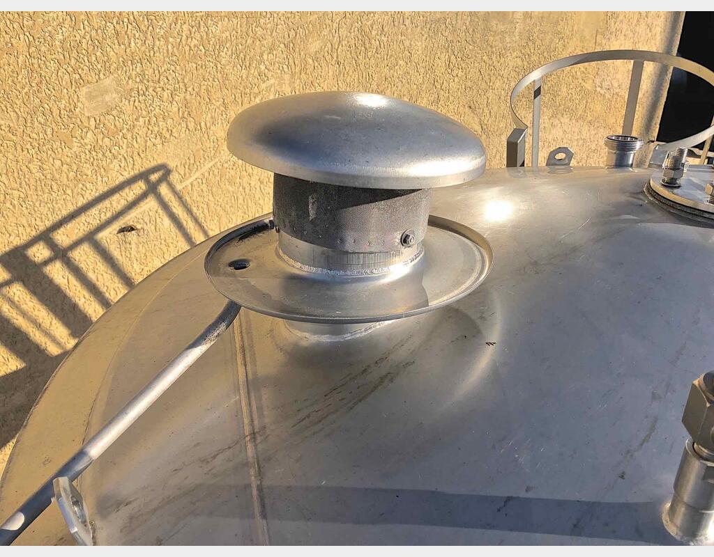 Silo en INOX avec passerelle circulaire - Volume : 2000 litres