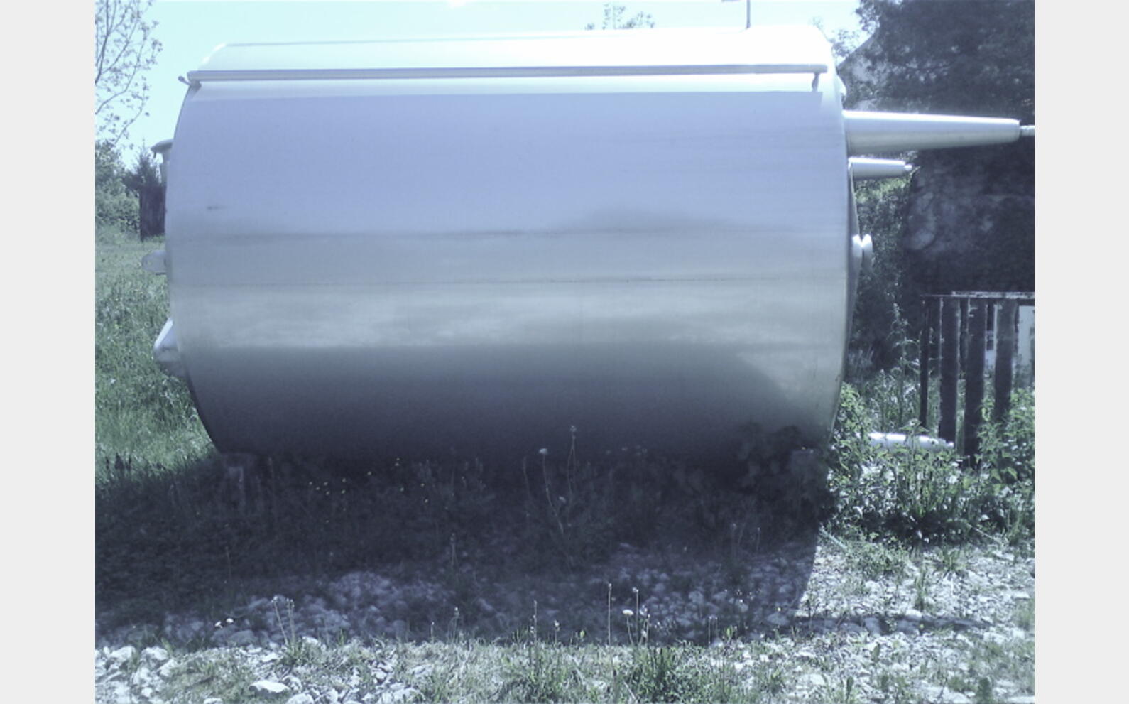 Cuve inox isol&eacute;e agit&eacute;e 20m3 provenance: agroalimentaire