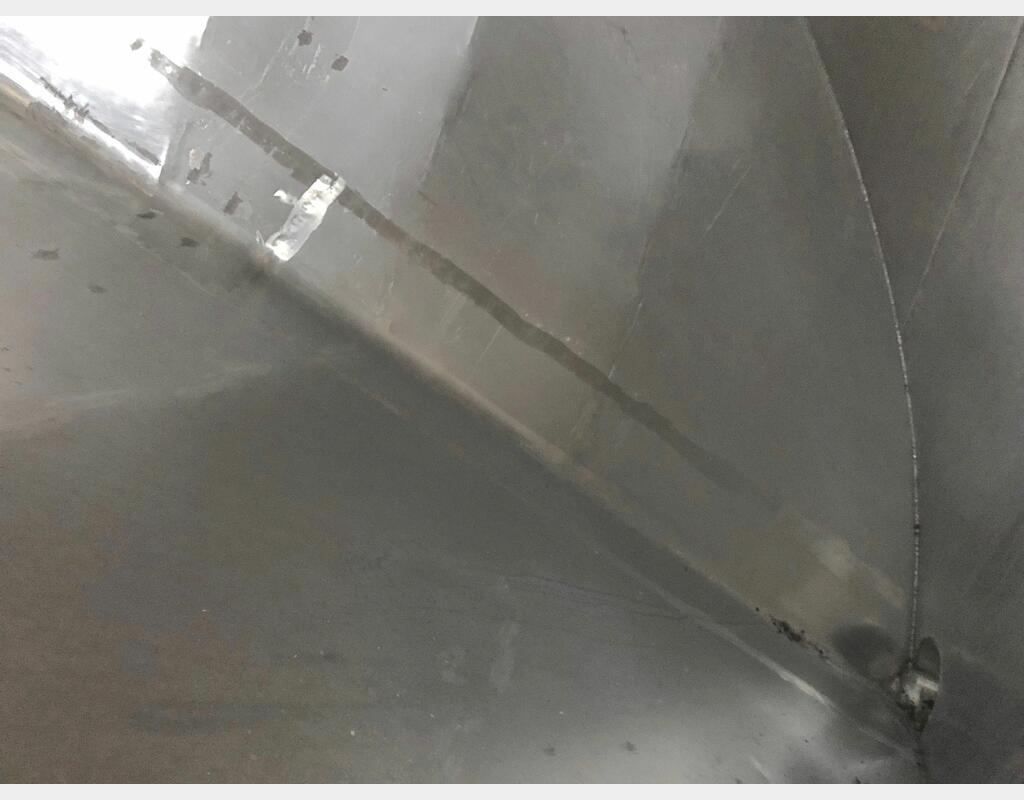 Cuve de stockage inox verticale - Fond cuillère sur jupe de 500 hls