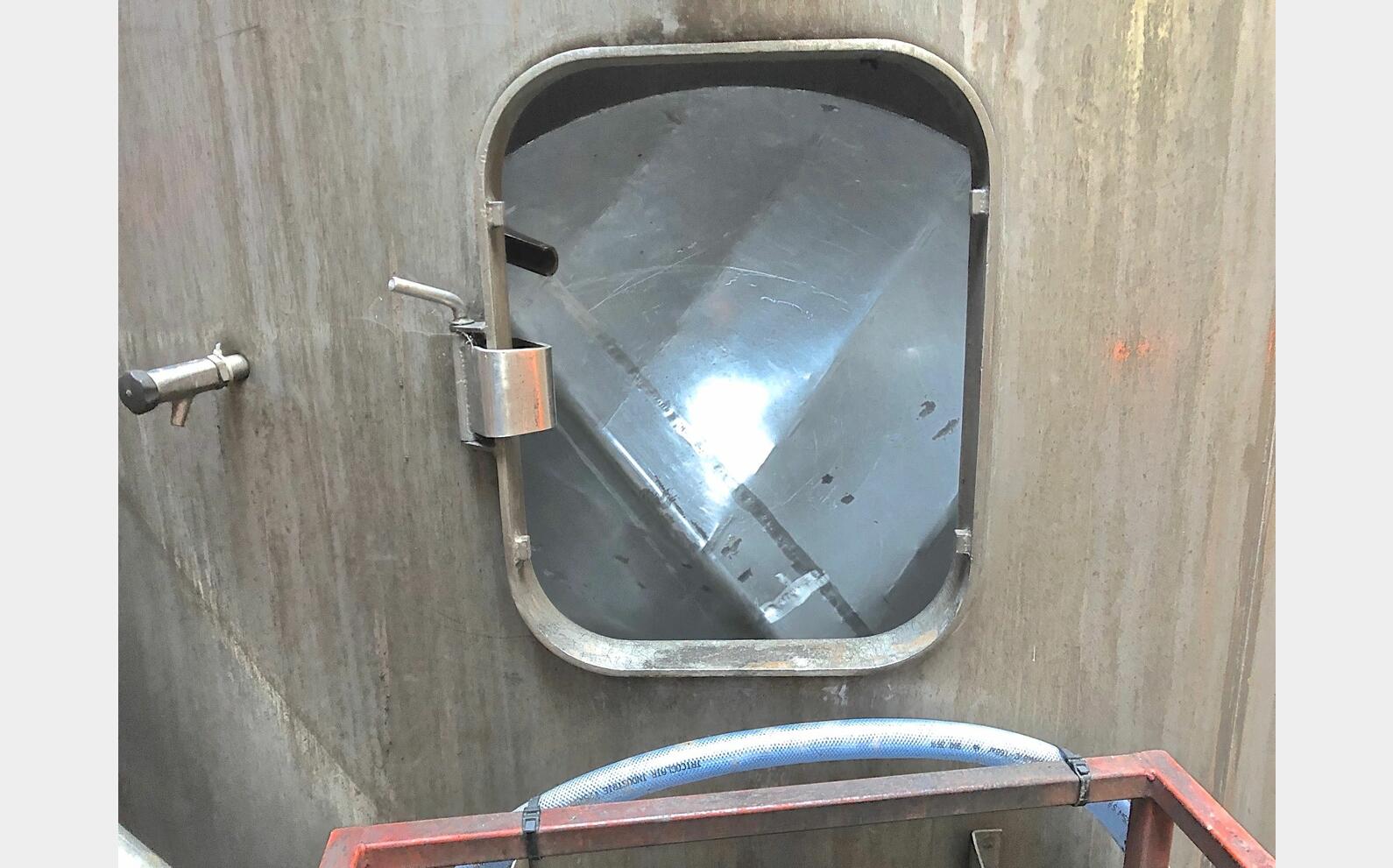 cuve stockage INOX fond cuill&egrave;re