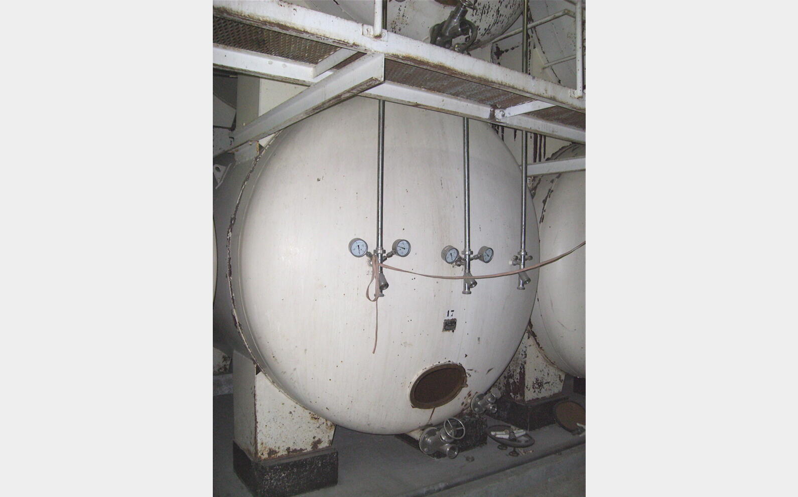 Cuve horizontale acier rev&eacute;tu de 245 hls, occasion