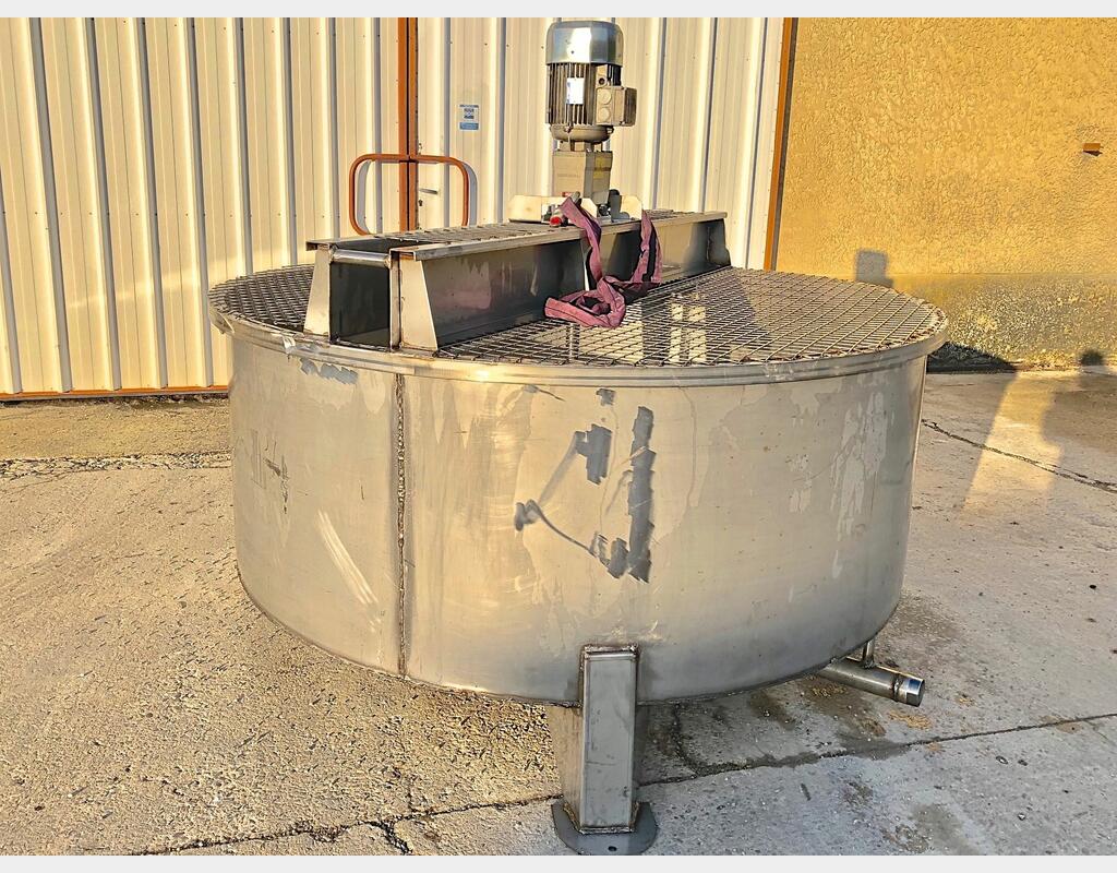 Cuve inox de mélange - Volume : 2100 litres