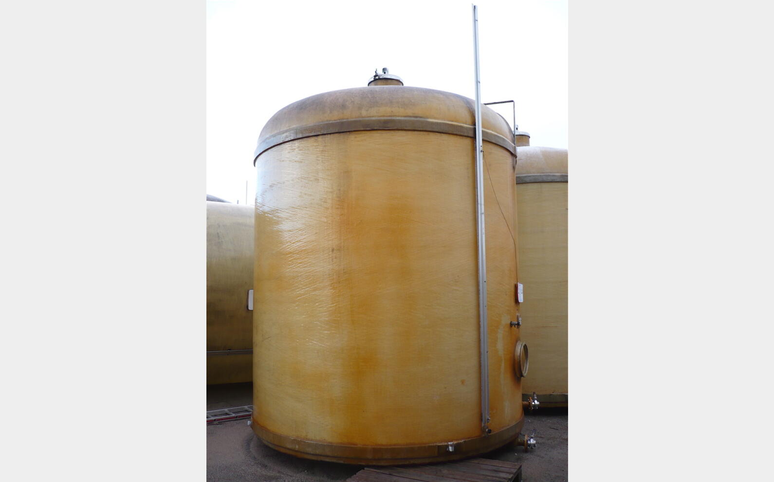 cuve stockage POLYESTER provenance : vinicole