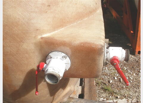 Cuve polyester de 100 hls cylindrique