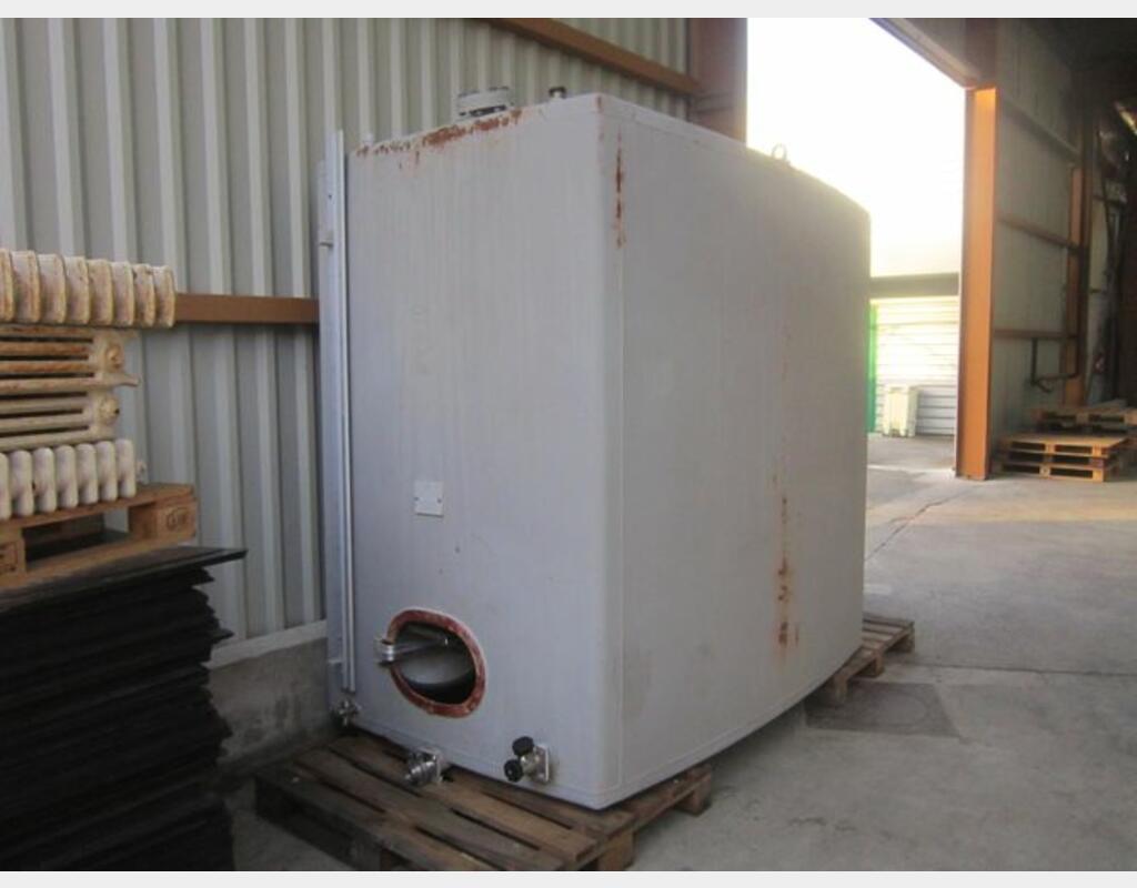 Cuve acier brauthite de 6000 L