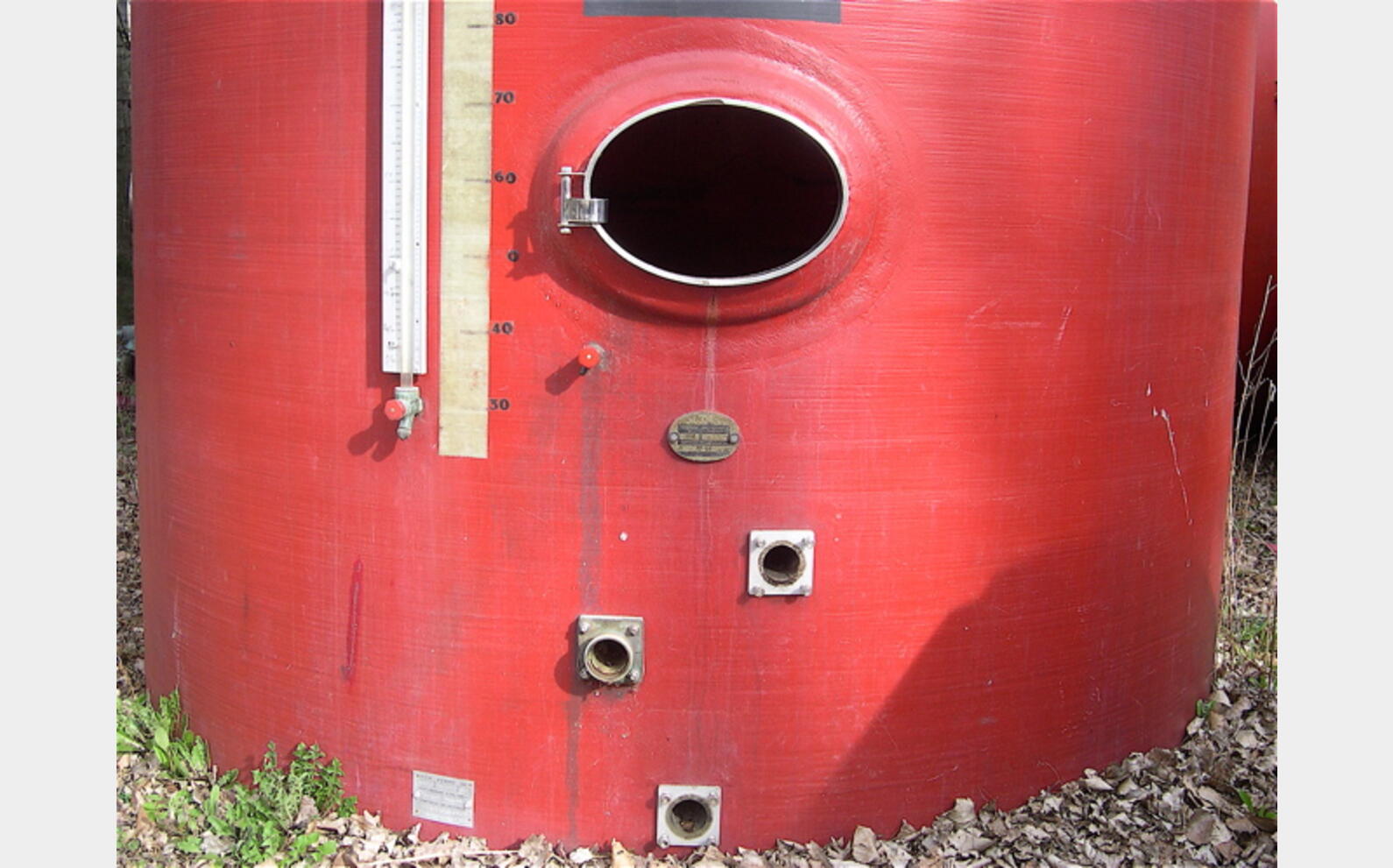 cuve stockage POLYESTER Agroalimentaire Fond bomb&eacute; sur jupe