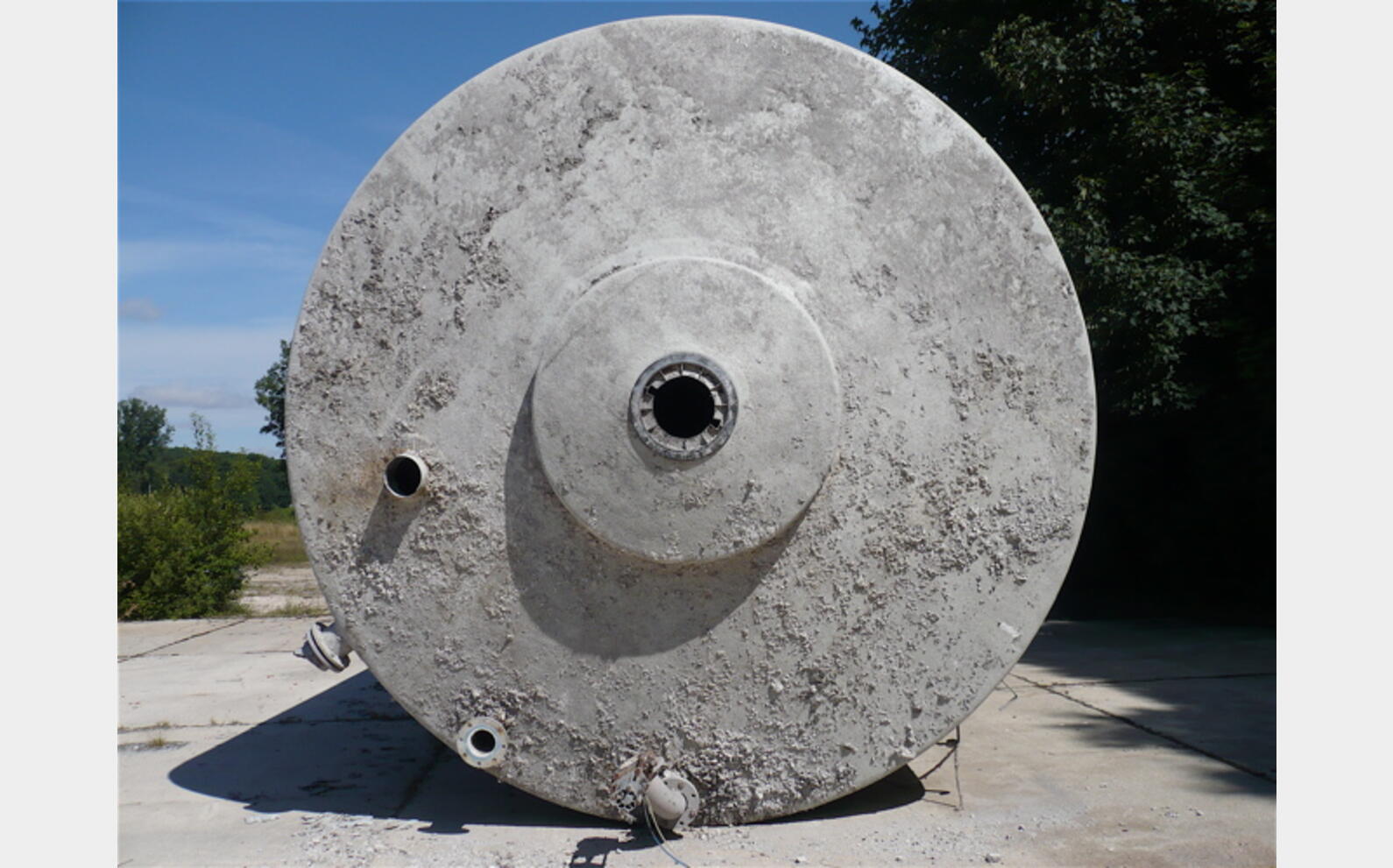 Cuve de stockage polyester de 100m3, Hermex volume : 100 000 litres (1000 hecto) provenance : papeterie. marque : HERMEX