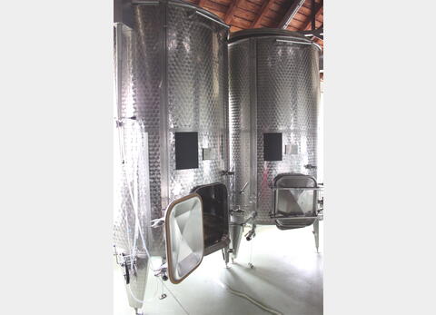 cuve INOX chapeau flottant 2900 litres Ann&eacute;e : 2012 Marque : SK Group