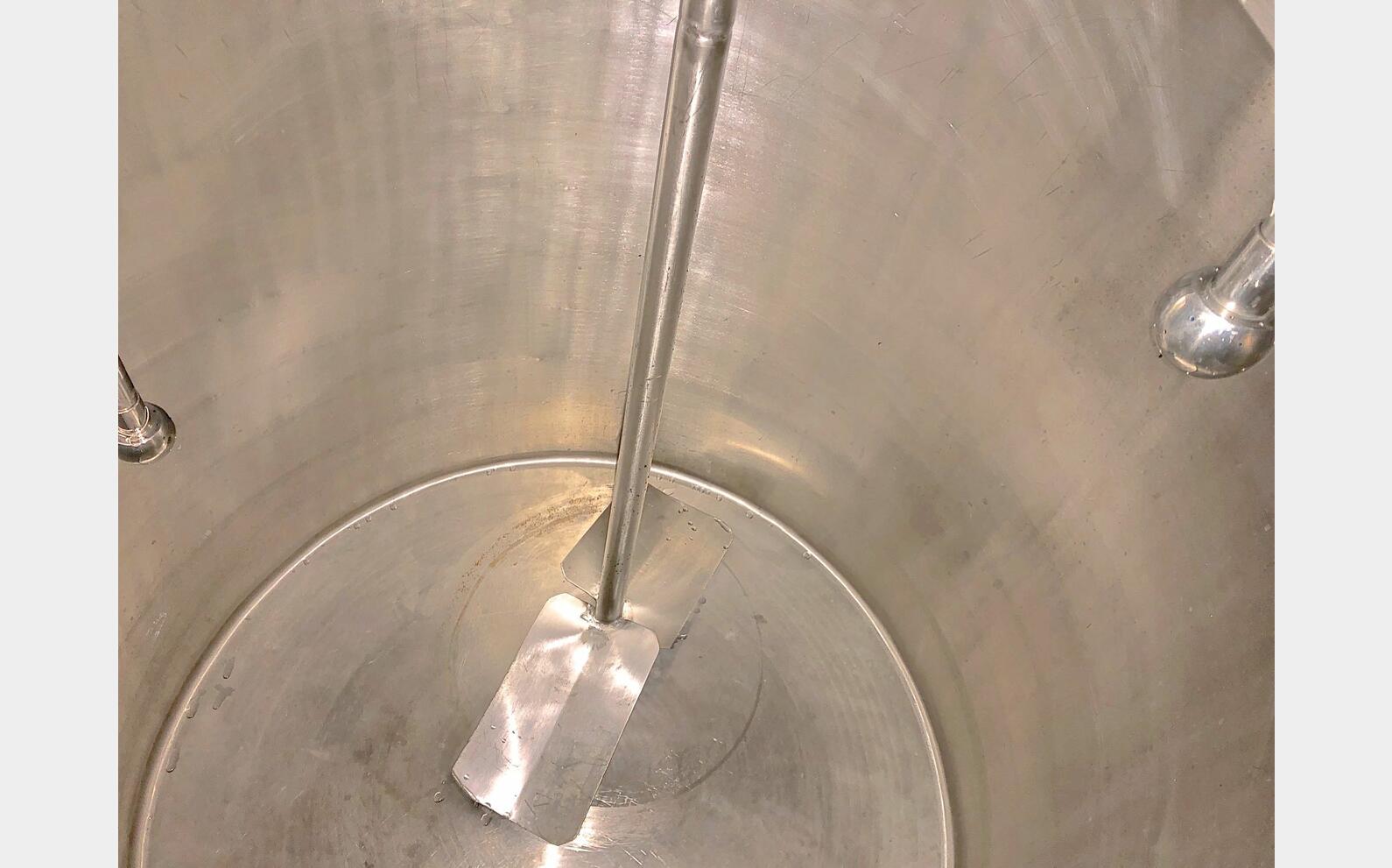 cuve inox agit&eacute;e isol&eacute;e LSDH18 Volume : 1000 litres