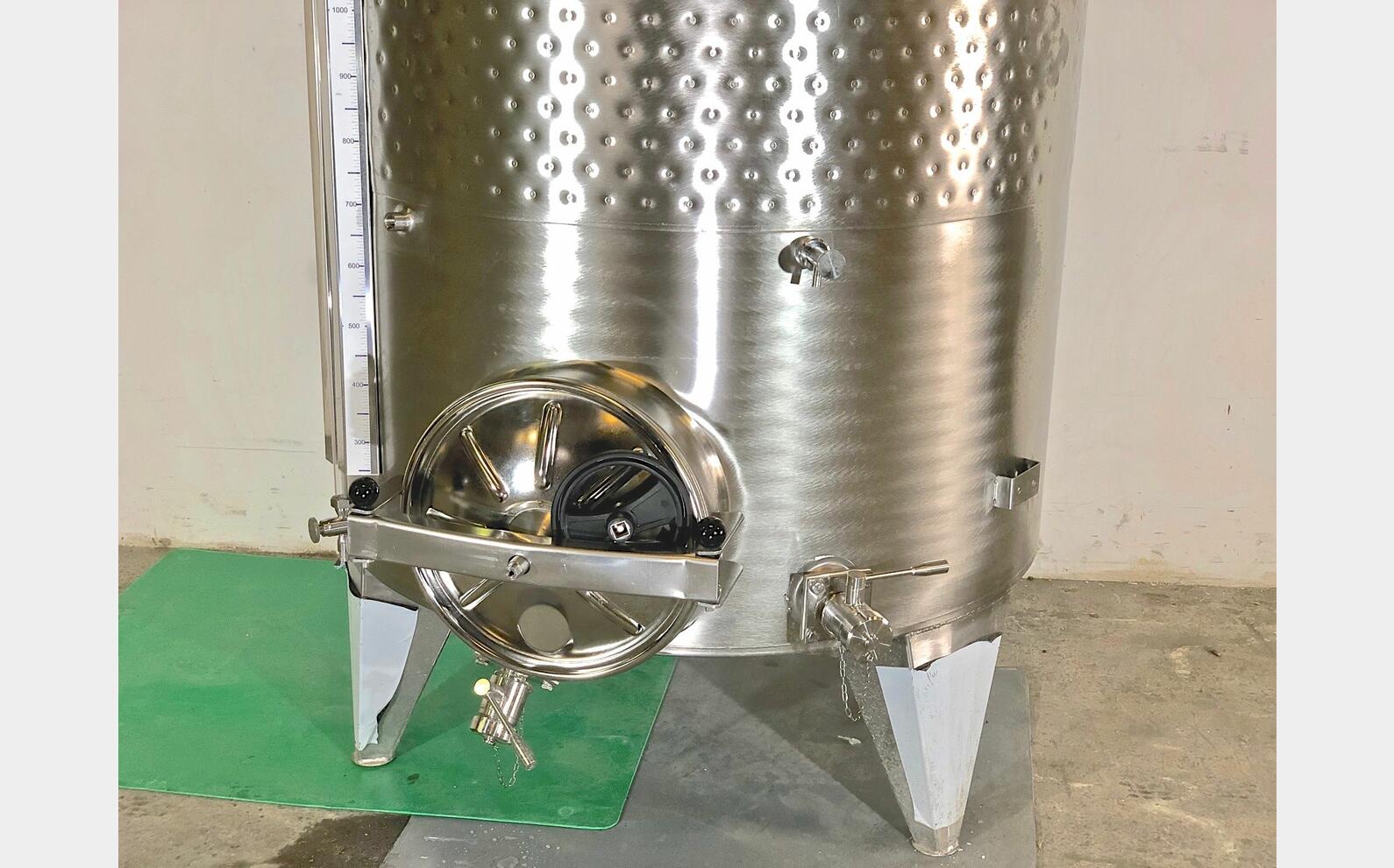 304 ss tank - Honeycomb circuit 21.3 HL (2 135 litres) ARSILAC