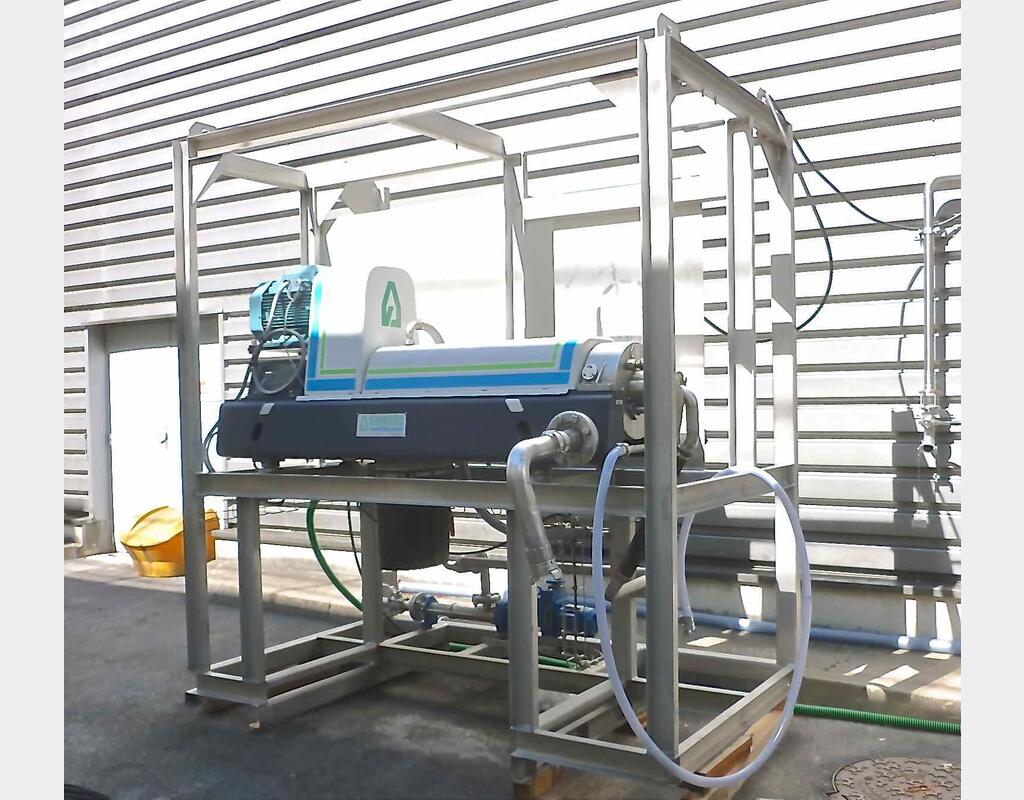 Décanteuse centrifugeuse sur skid inox - Marque : GUINARD CENTRIFUGATION