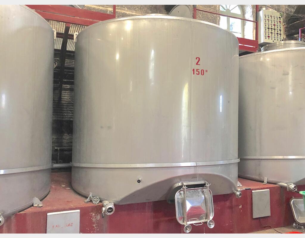 Cuve inox avec drapeaux Marque : ALFA LAVAL