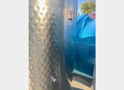 cuve INOX 316 ferm&eacute;e sur pieds MATERIEL NEUF