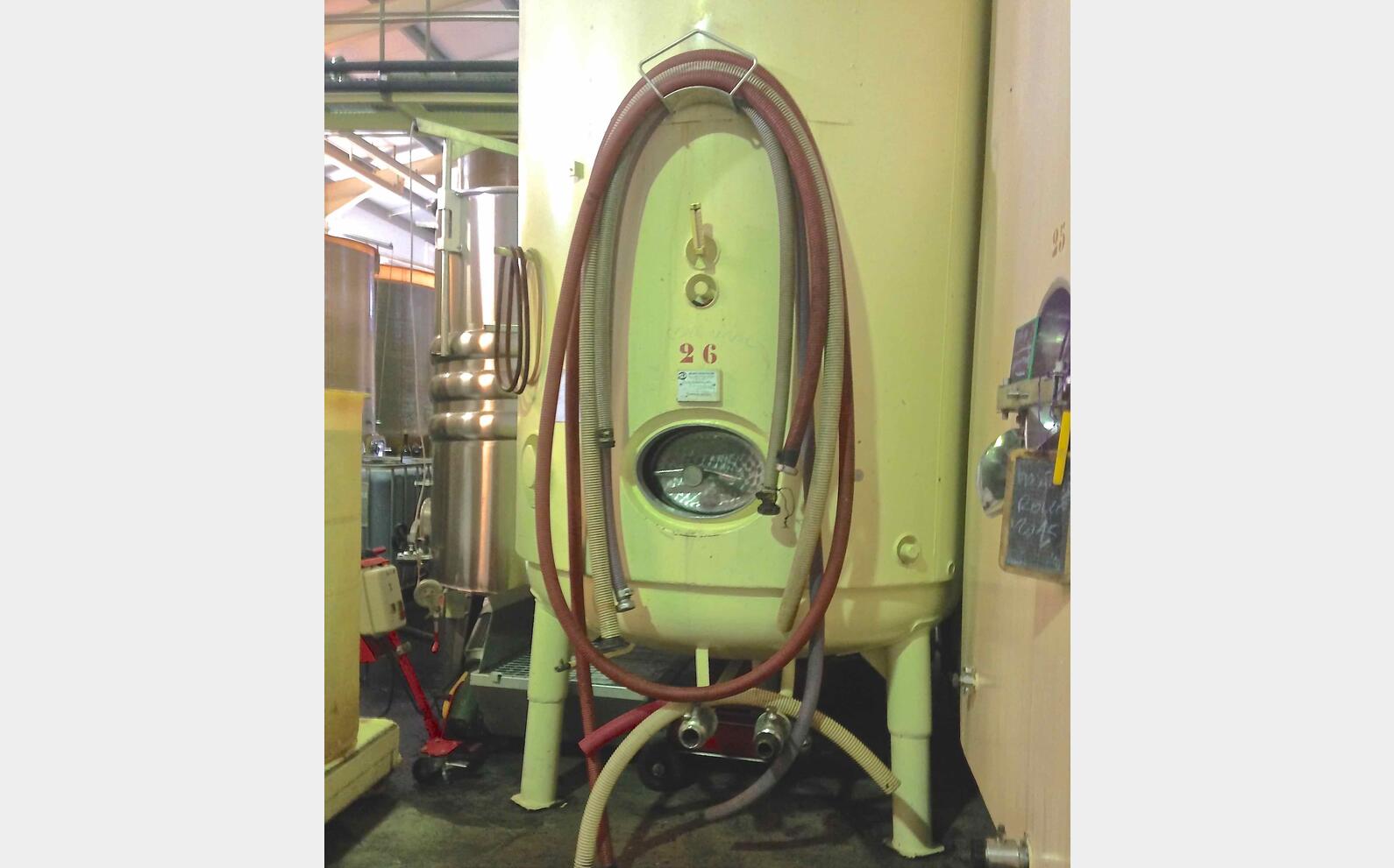 Cuve acier &eacute;maill&eacute; de 75 hls