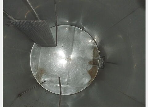 Cuve Inox 304L fond plat sur radier