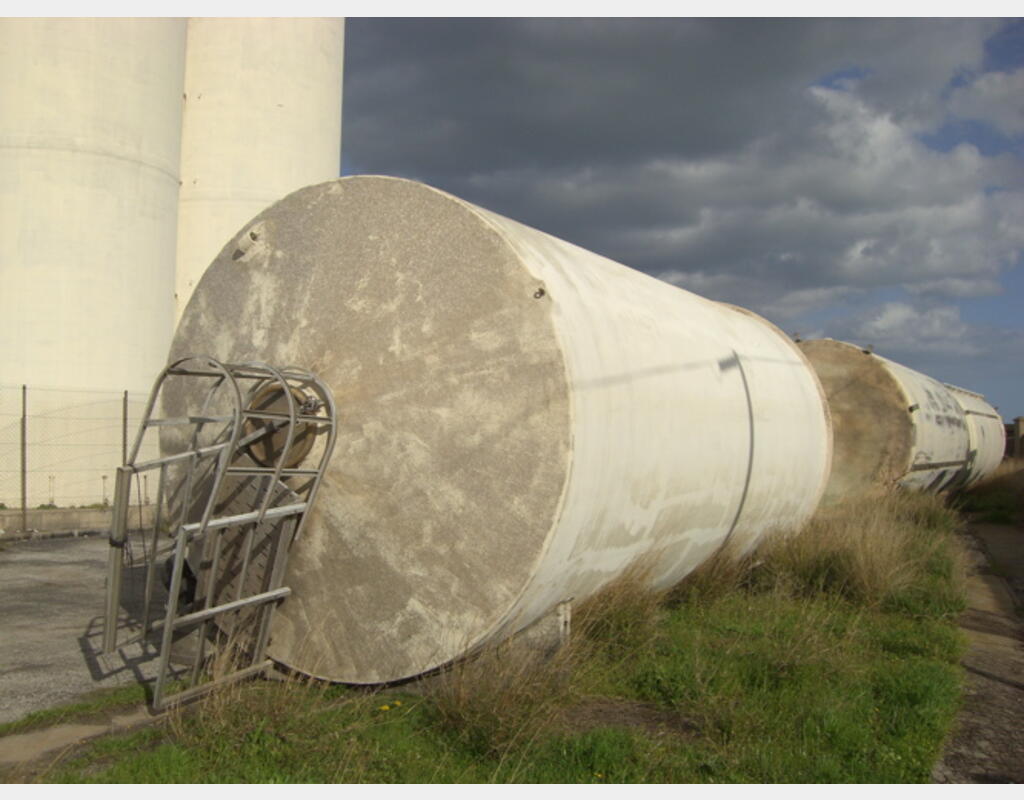 CUVE CYLINDRIQUE VERTICALE POLYESTER - DE 82 000 L