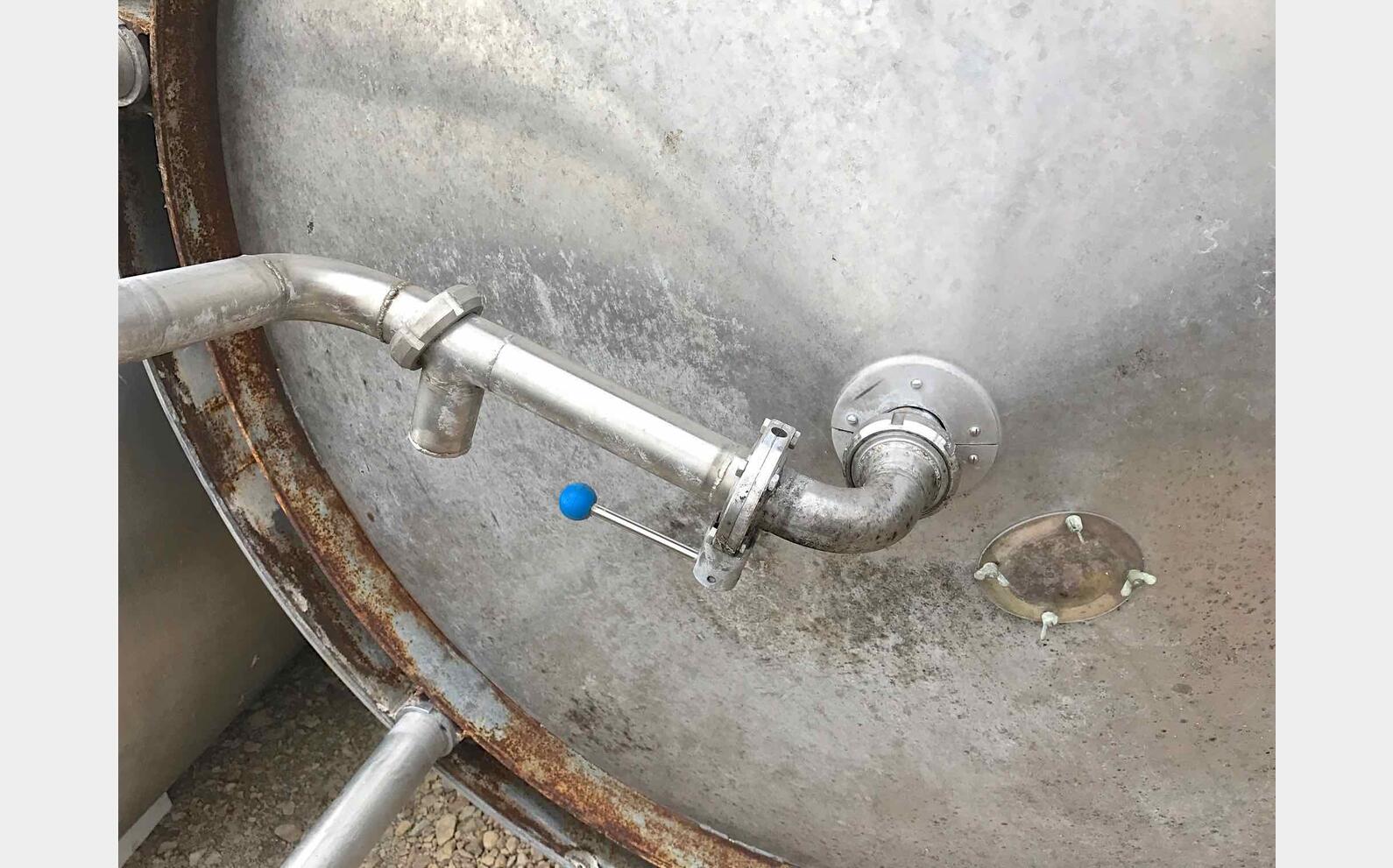 Cuve inox cylindrique verticale