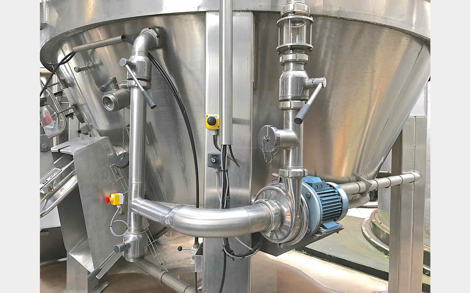 Cuve inox compartiment&eacute;e Capacit&eacute; totale 464 hls