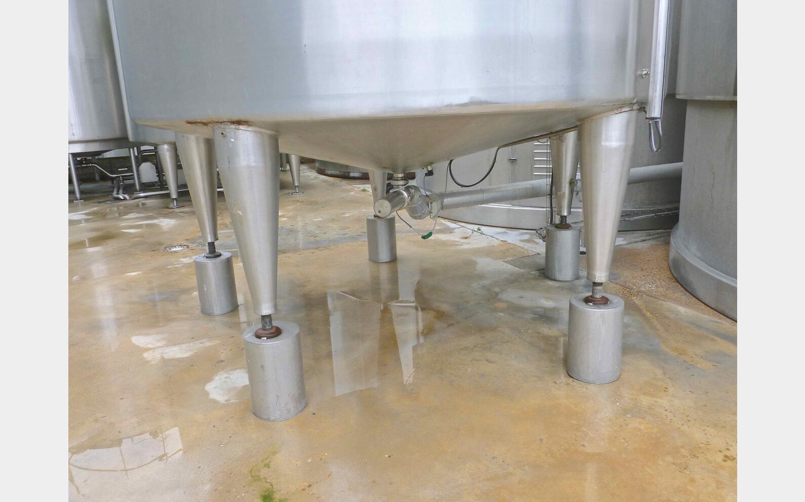 Cuve inox cylindrique verticale