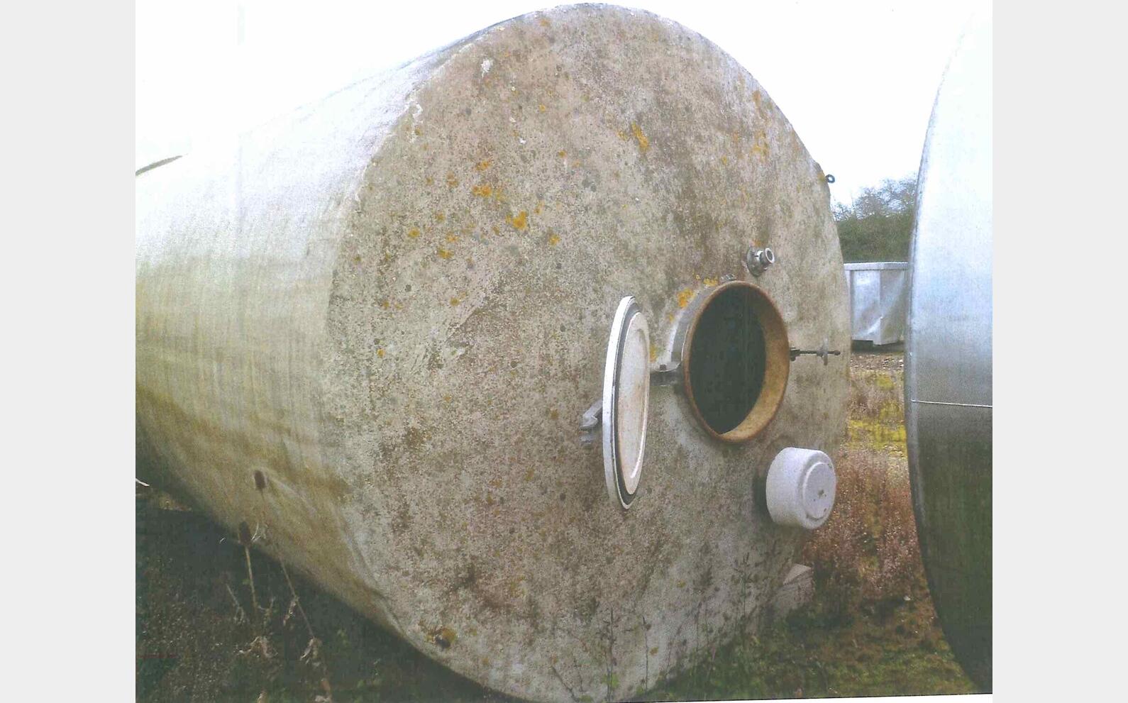 Cuve de stockage en polyester