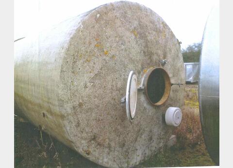 Cuve de stockage en polyester