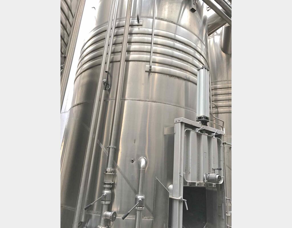 Cuve inox compartimentée 368 Hl - Marque TEC INOX  vinification " Cascade"