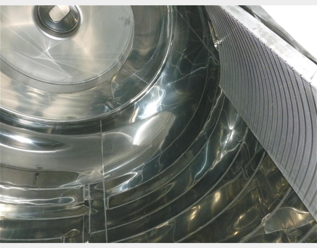 Cuve INOX 316L circuit coquillé isolée - Volume : 44 HL (4400 litres)
