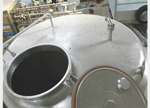 cuve stockage INOX sur pesons Sur pesons Volume :  litres