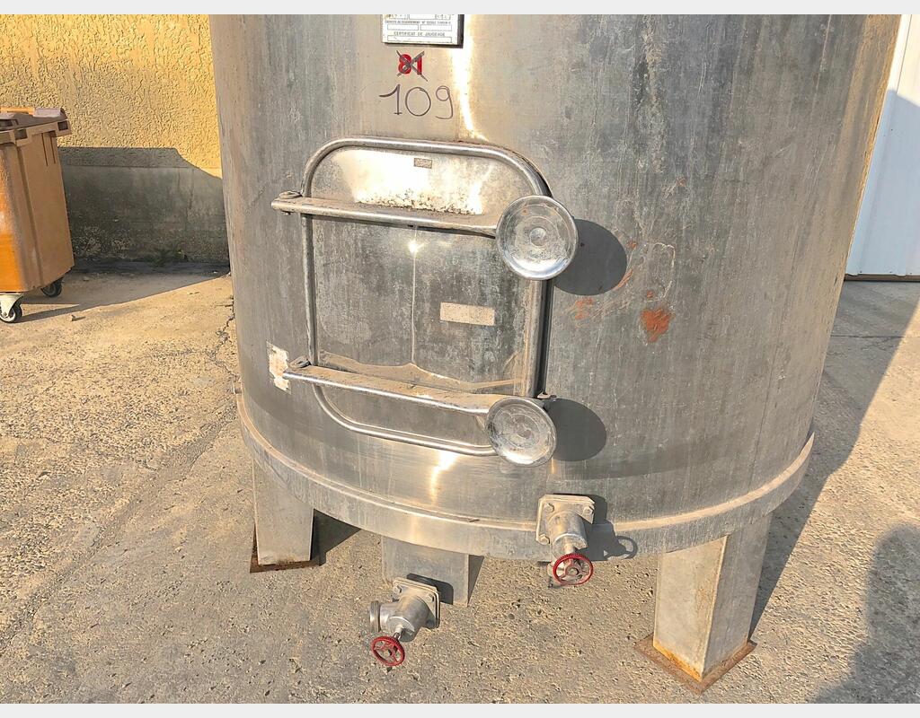 Cuve de stockage, INOX 304 - fermée de 40 HLS (4000 l)