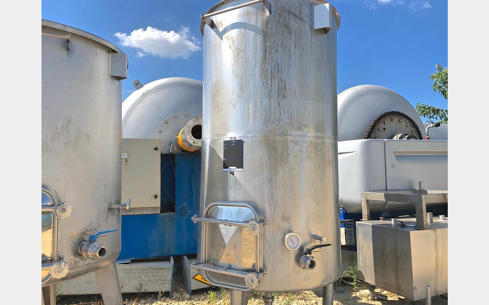 Cuve inox &agrave; chapeau flottant