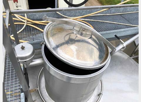 Cuve de stockage inox sur pieds - Volume : 450 HL (45000 litres)