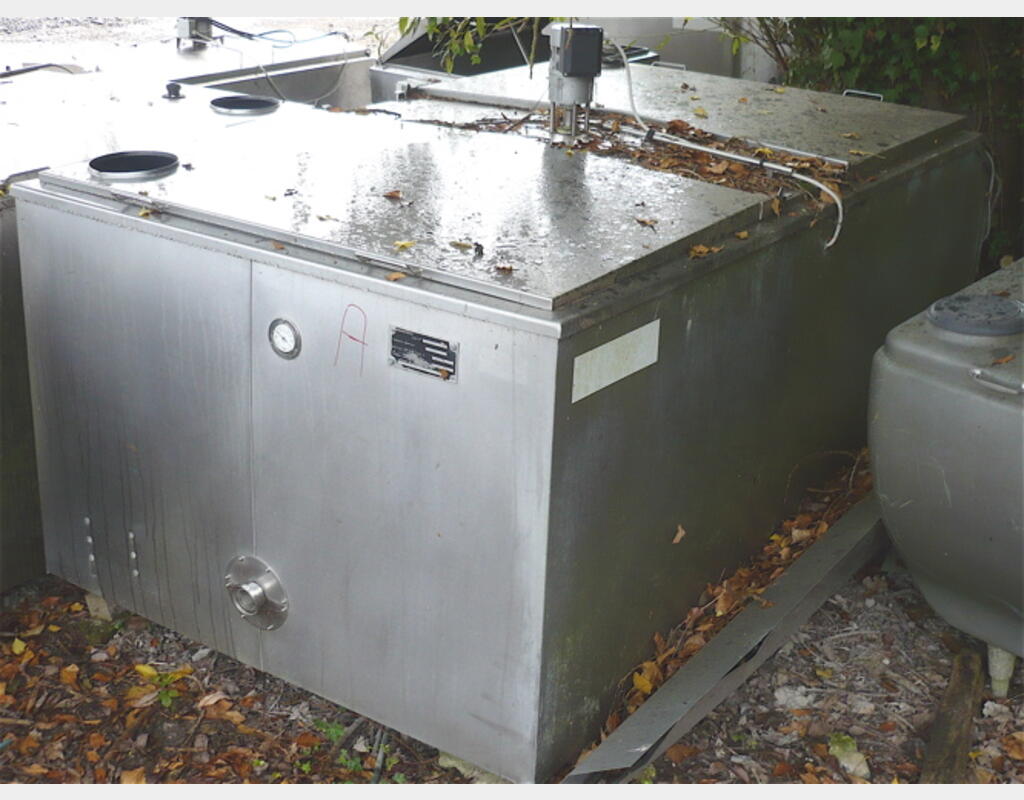 Tank &agrave; lait INOX 304 Volume : 1.800 litres