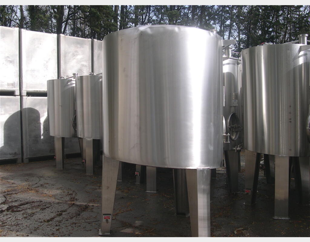 Cuve de stockage de 2400 litres - INOX 304
